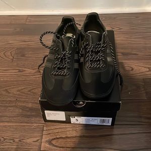 Adidas Pharrell HU Samba Classic